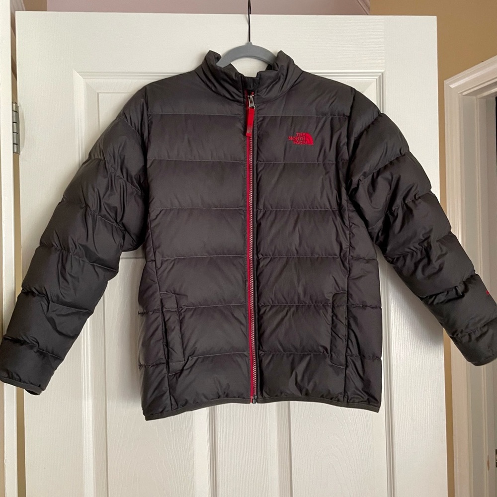 The North Face Boys 550 Down Fill Puffer Jacket, size L (14/16)